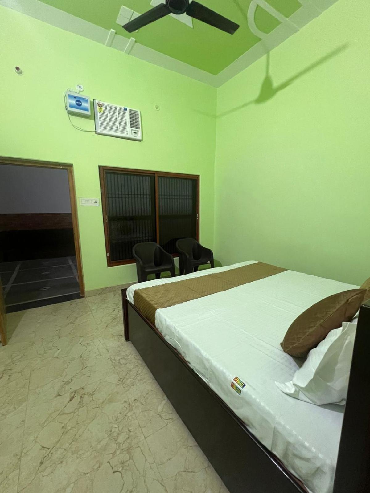 Ayodhya Hotel Vijay Palace מראה חיצוני תמונה